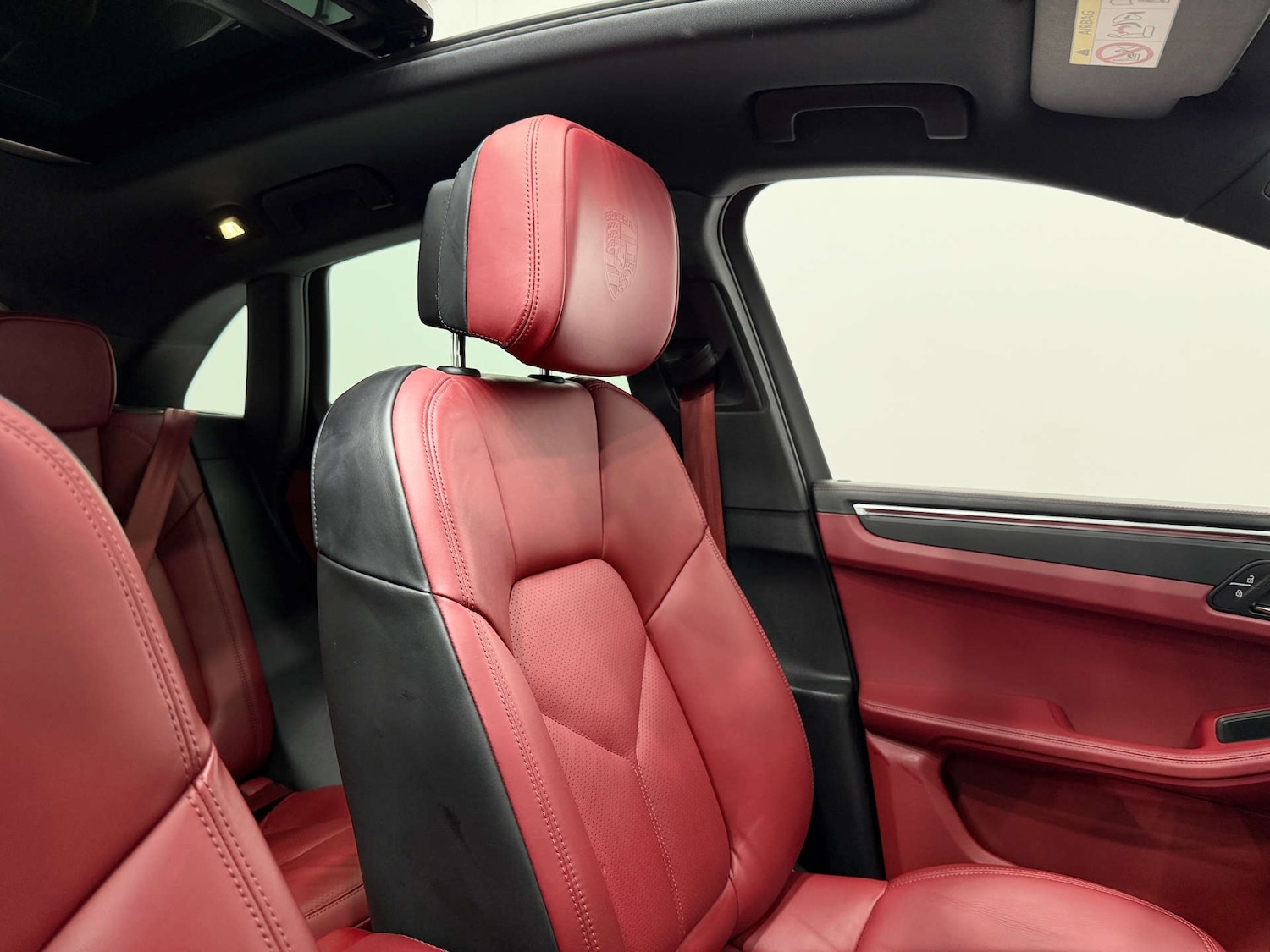 Used Porsche Macan 2022 for sale - 77571261: Photo 43