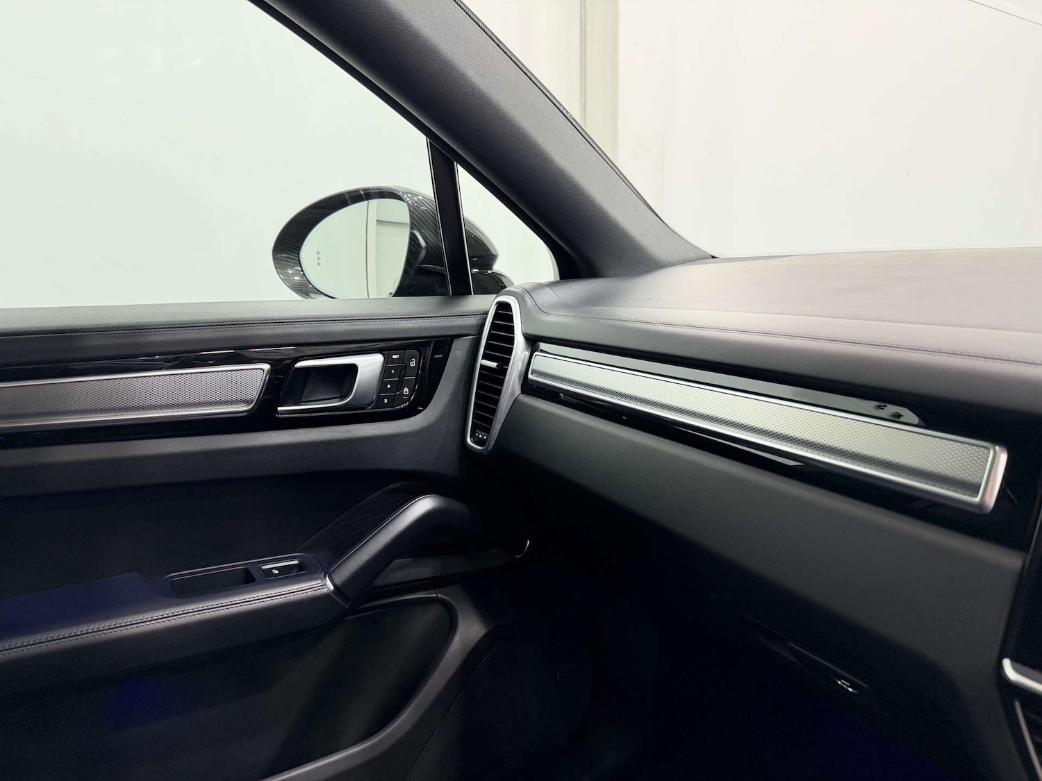 Used Porsche Cayenne 2023 for sale - 77833901: Photo 47