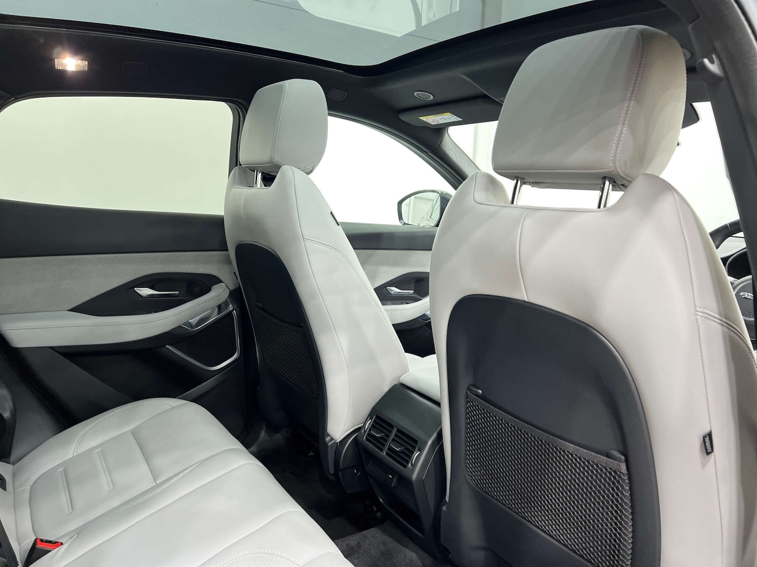 Used Jaguar E-Pace 2022 for sale - 76232952: Photo 17