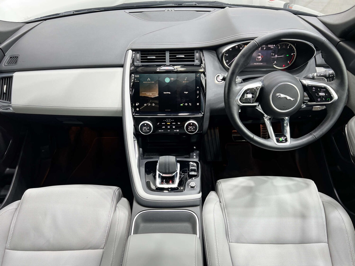 Used Jaguar E-Pace 2022 for sale - 76232952: Photo 21