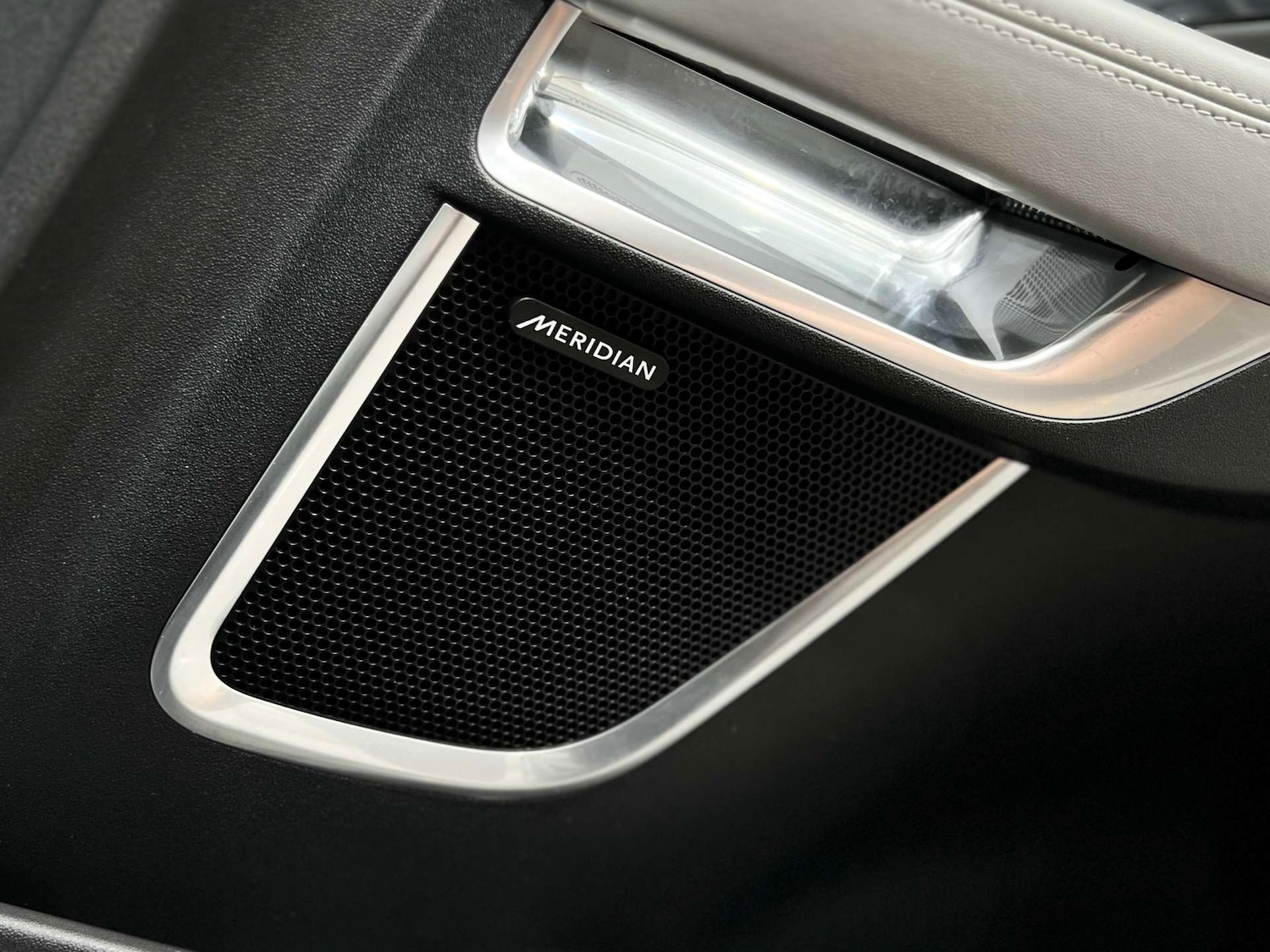 Used Jaguar E-Pace 2022 for sale - 76232952: Photo 34