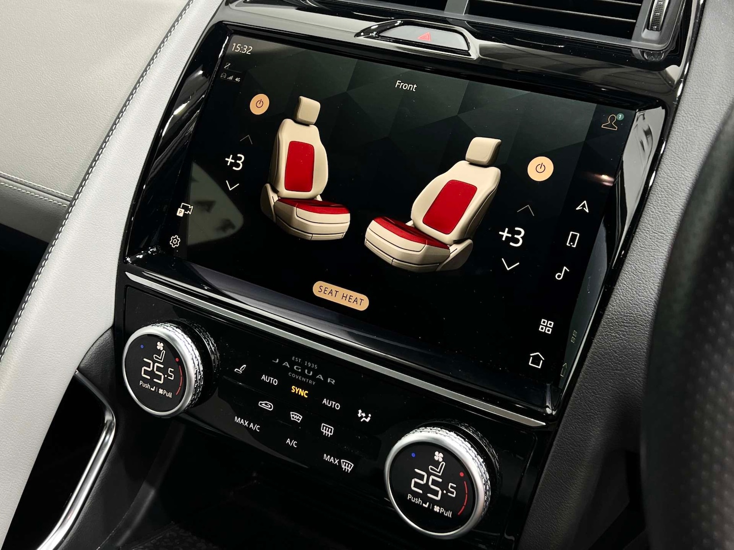 Used Jaguar E-Pace 2022 for sale - 76232952: Photo 41