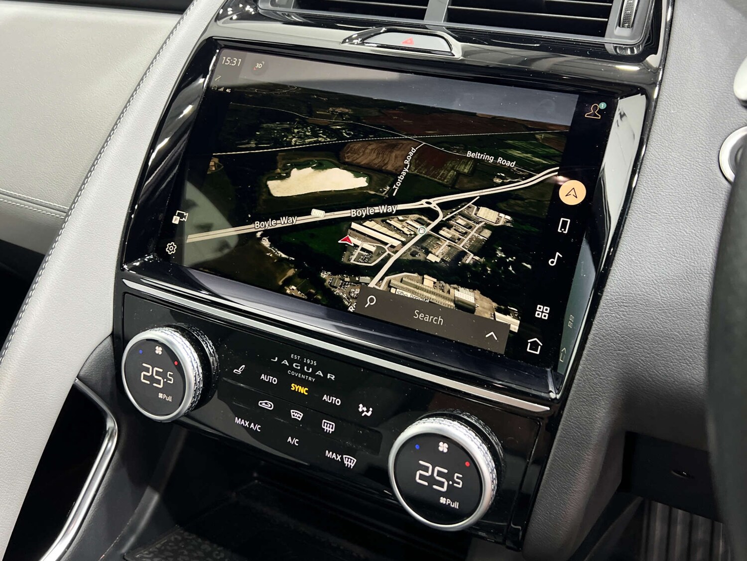 Used Jaguar E-Pace 2022 for sale - 76232952: Photo 44