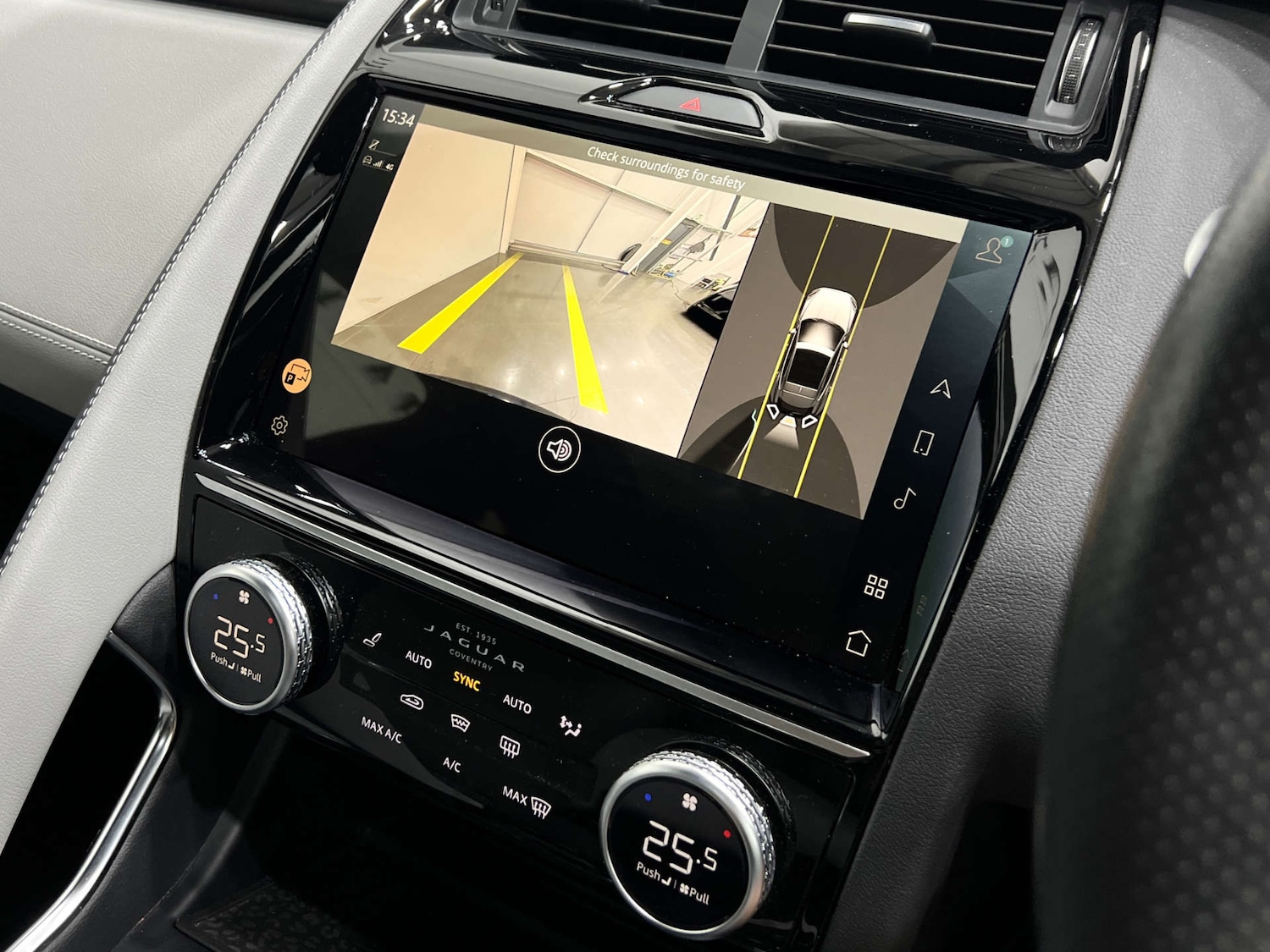 Used Jaguar E-Pace 2022 for sale - 76232952: Photo 45