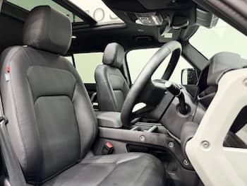 Used Land Rover Defender 2024 for sale - 79720577: Photo