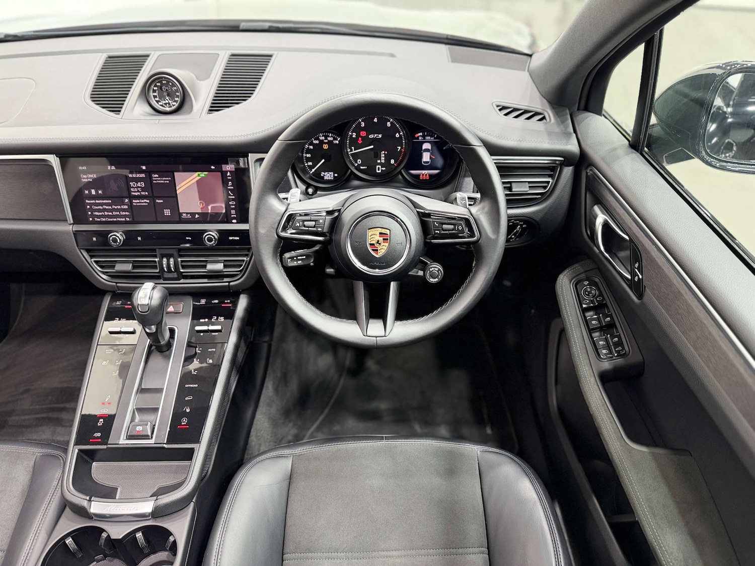 Used Porsche Macan 2022 for sale - 77833869: Photo 24