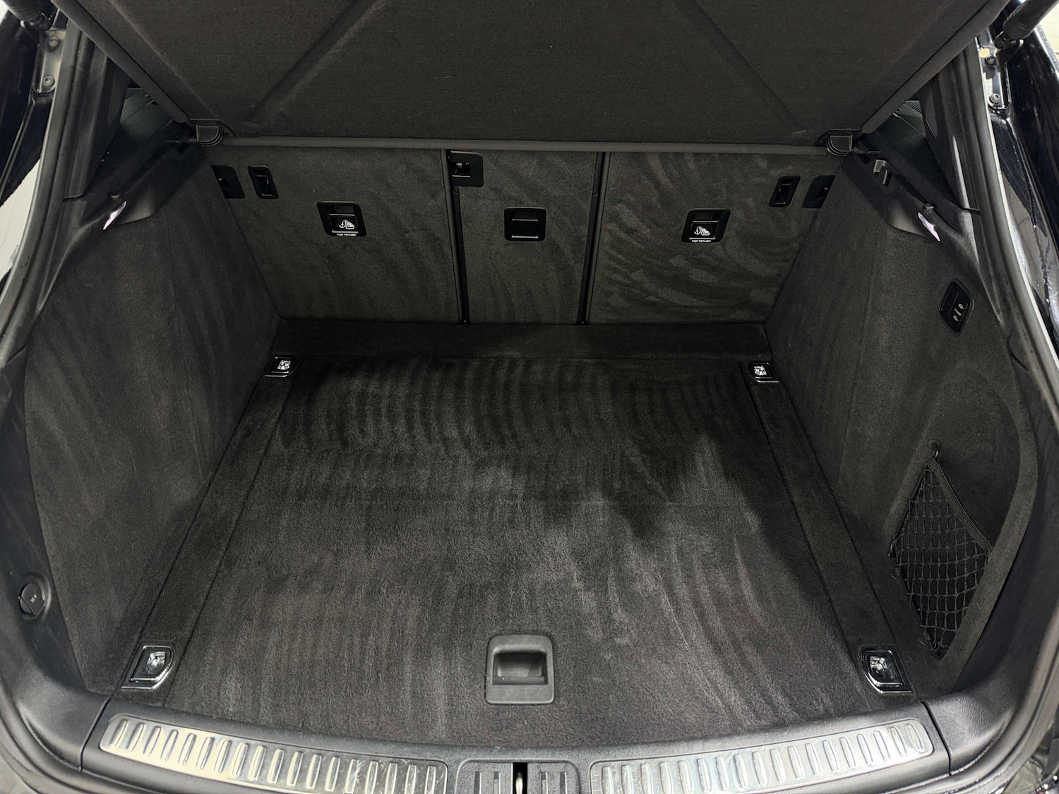 Used Porsche Macan 2022 for sale - 77833869: Photo 31