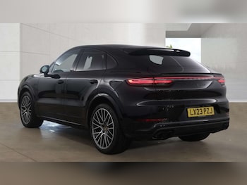 Used Porsche Cayenne 2023 for sale - 78656128: Photo