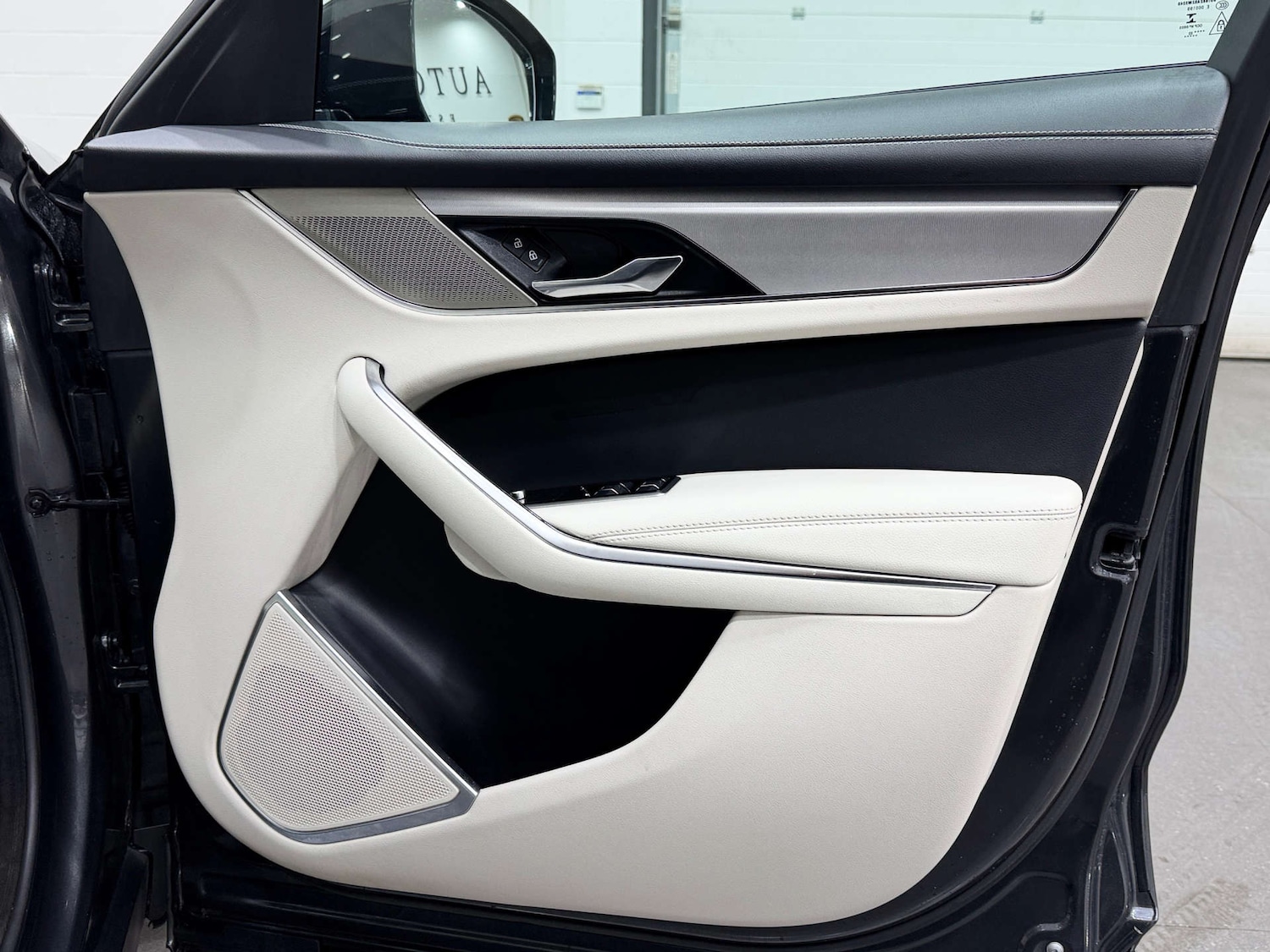 Used Jaguar F-Pace 2022 for sale - 77833889: Photo 37