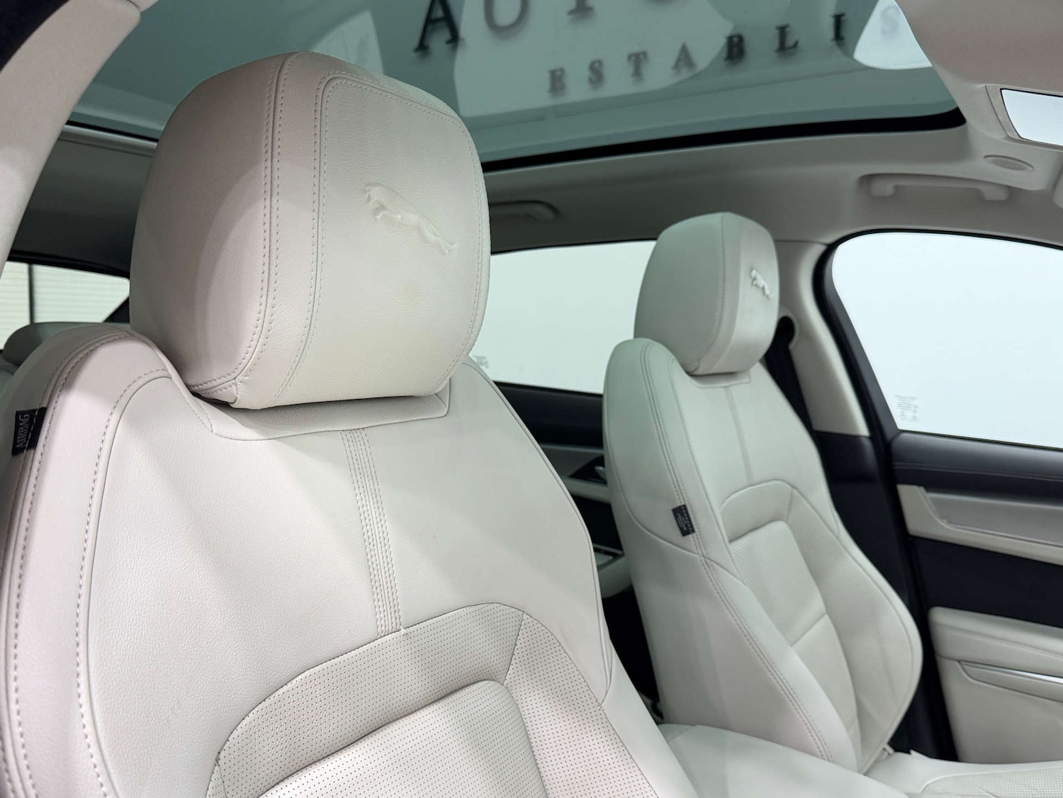 Used Jaguar F-Pace 2022 for sale - 77833889: Photo 38