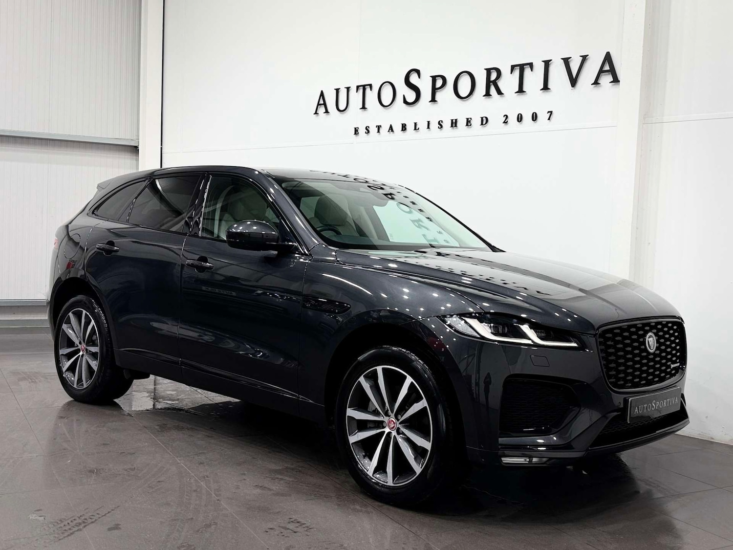 Used Jaguar F-Pace 2022 for sale - 77833889: Photo 8