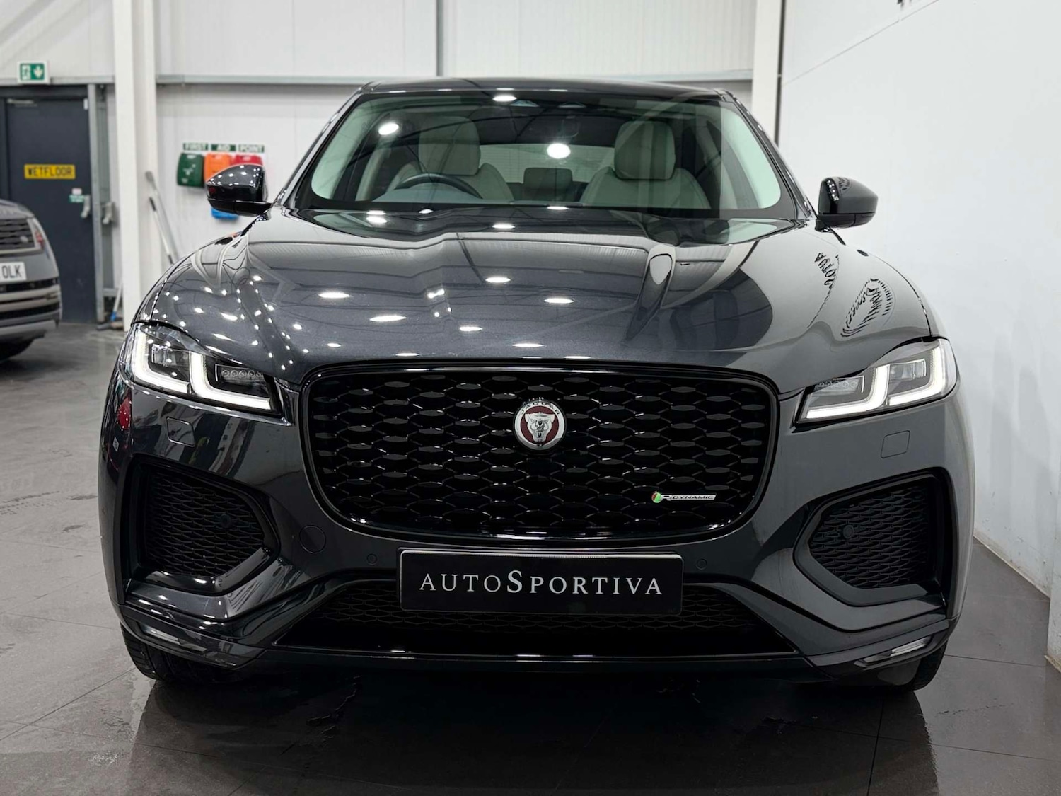 Used Jaguar F-Pace 2022 for sale - 77833889: Photo 9