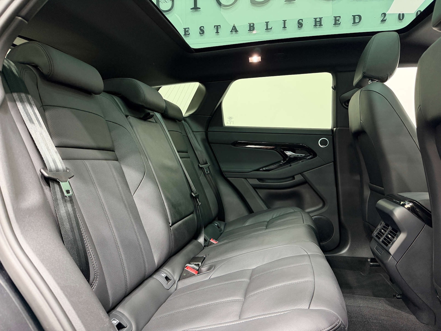 Used Land Rover Range Rover Evoque 2025 for sale - 77224820: Photo 16