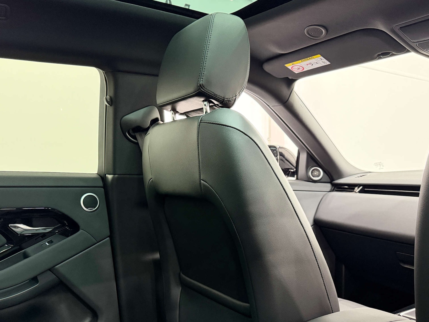 Used Land Rover Range Rover Evoque 2025 for sale - 77224820: Photo 19