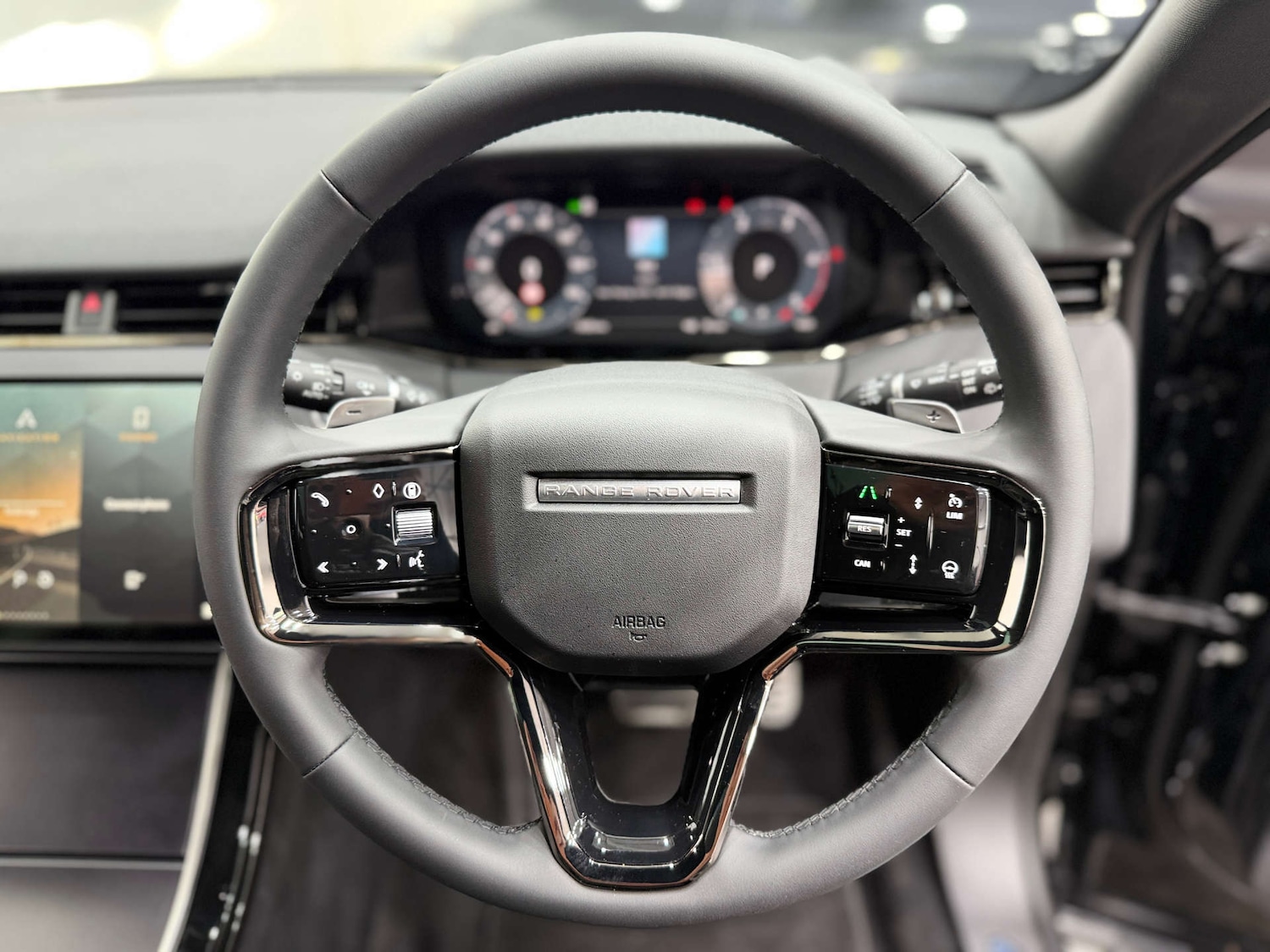 Used Land Rover Range Rover Evoque 2025 for sale - 77224820: Photo 24