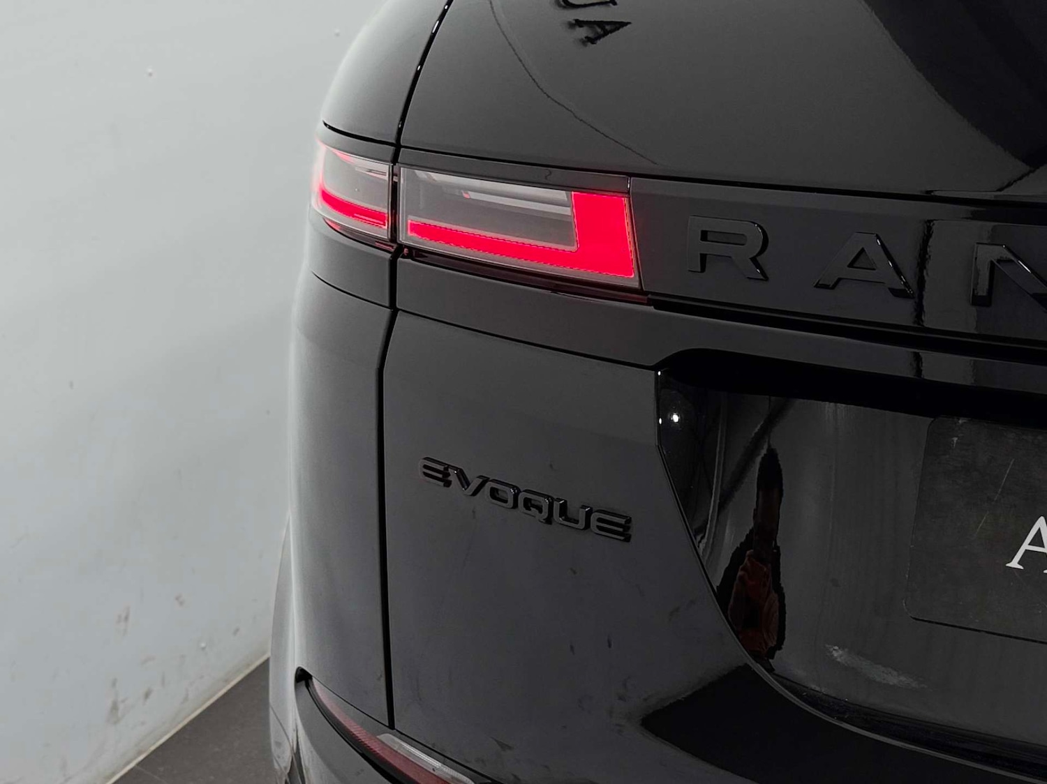 Used Land Rover Range Rover Evoque 2025 for sale - 77224820: Photo 28