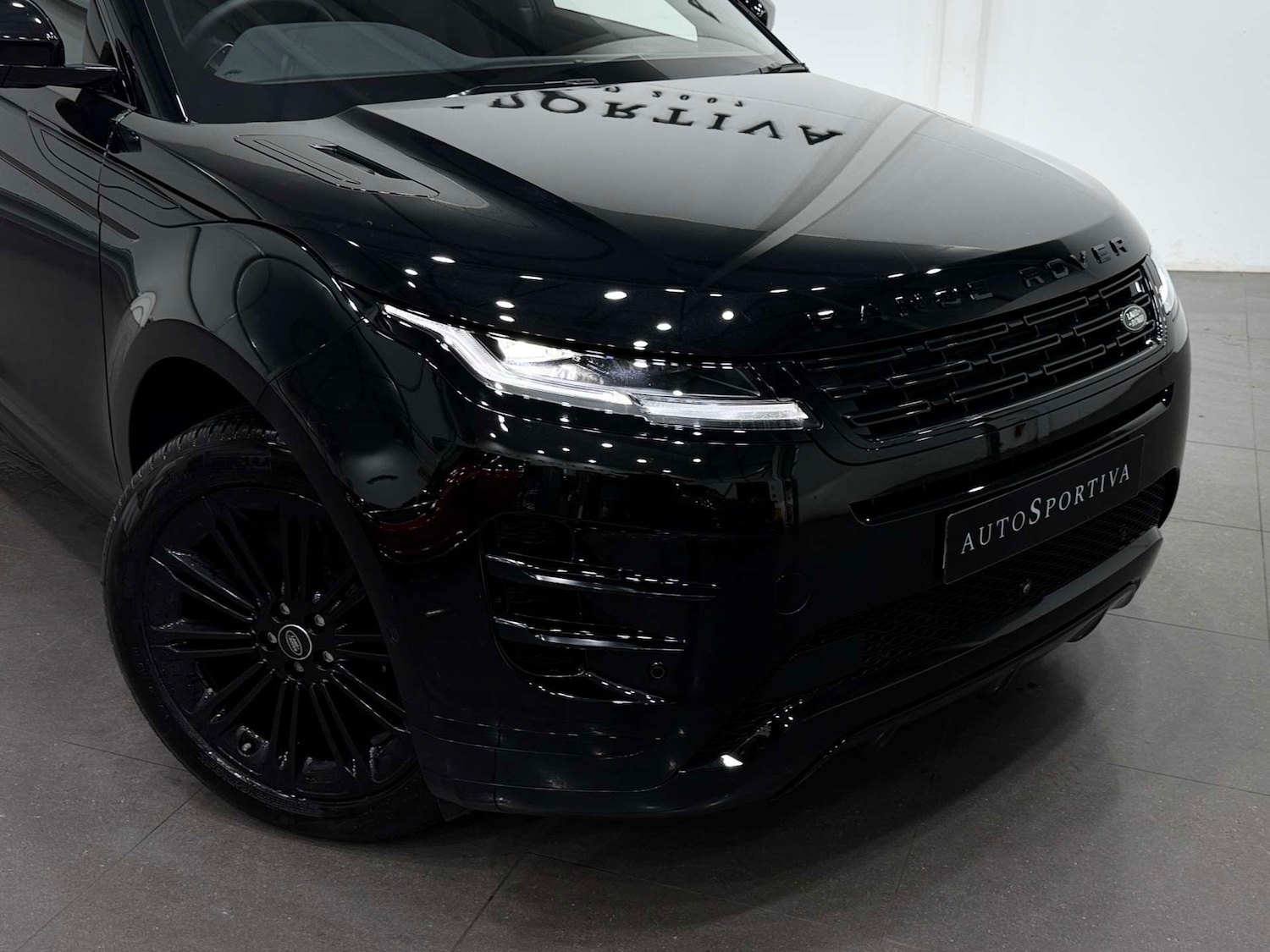 Used Land Rover Range Rover Evoque 2025 for sale - 77224820: Photo 32