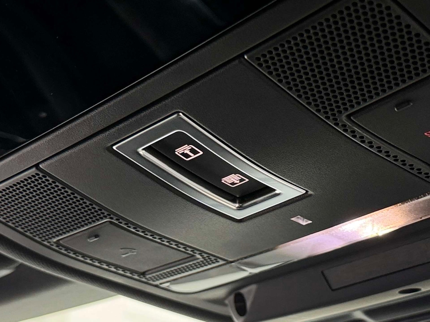 Used Land Rover Range Rover Evoque 2025 for sale - 77224820: Photo 42