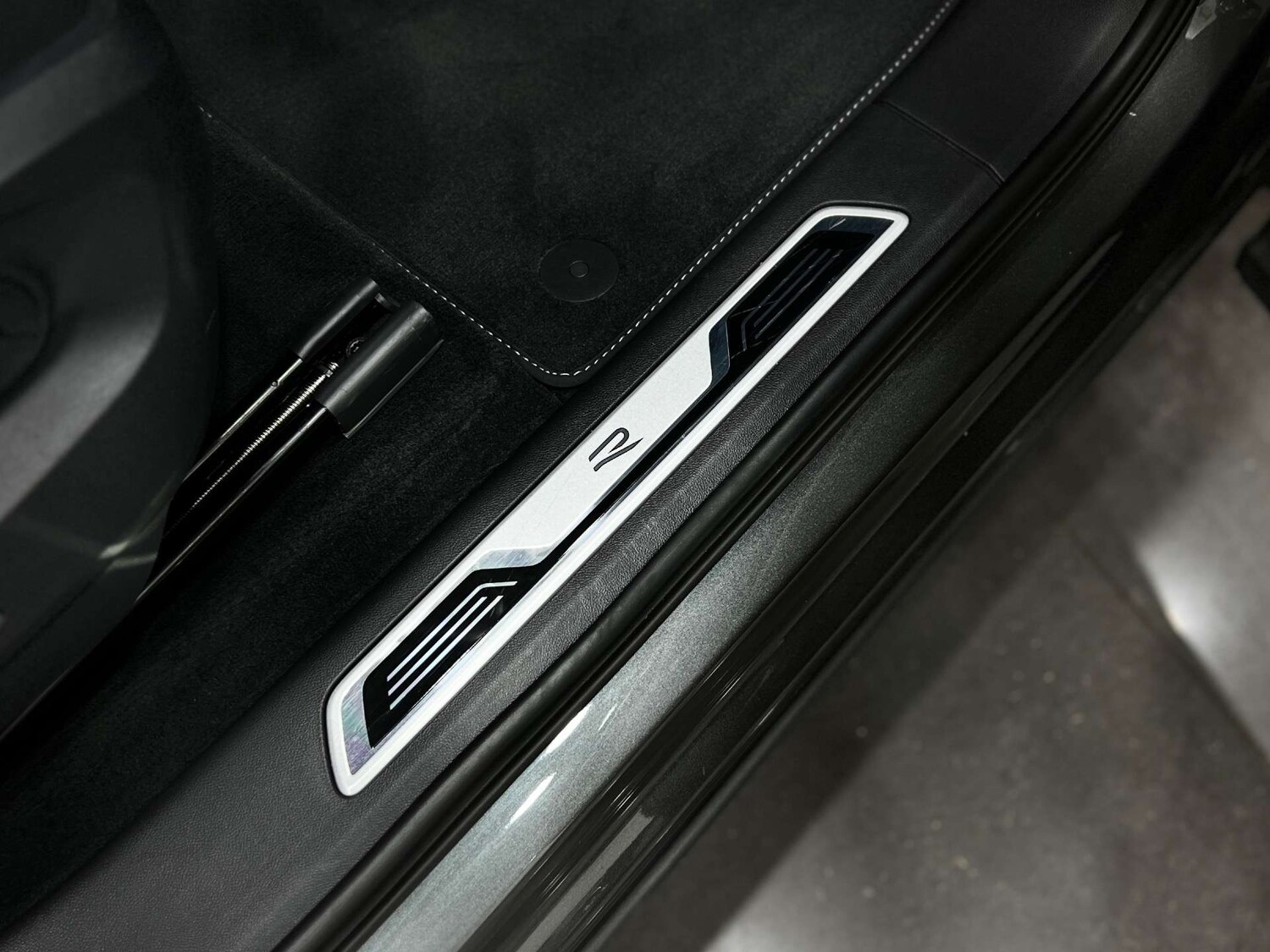 Used Volkswagen Touareg 2021 for sale - 76611758: Photo 37