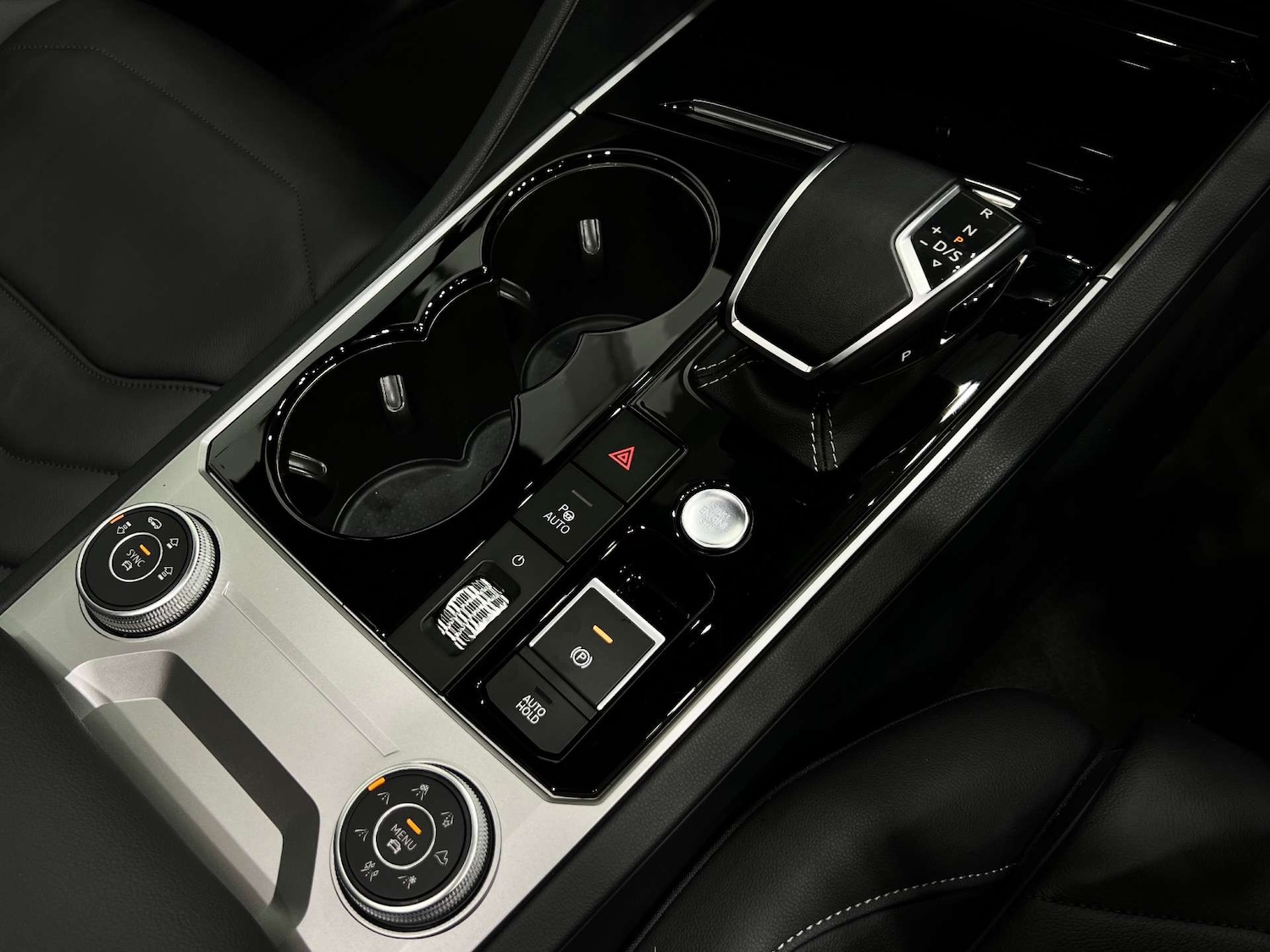 Used Volkswagen Touareg 2021 for sale - 76611758: Photo 44