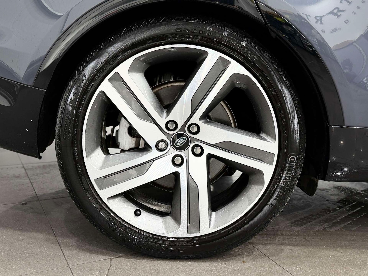 Used Land Rover Discovery 2023 for sale - 76724048: Photo 12