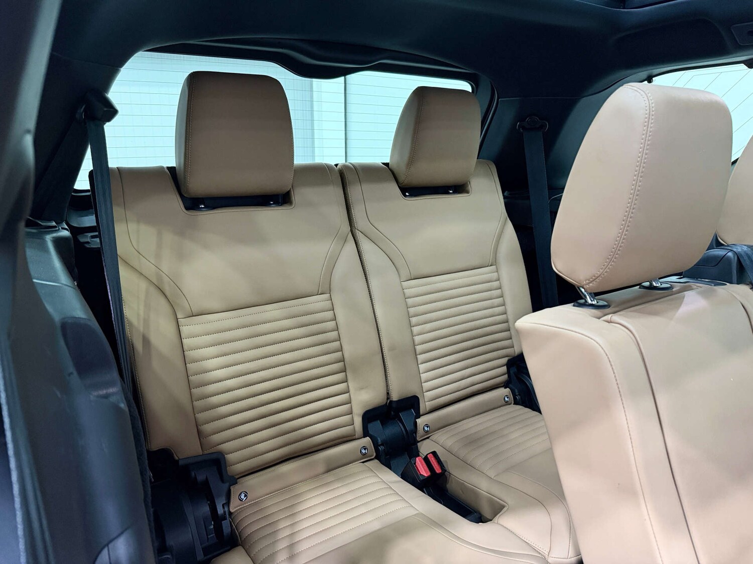 Used Land Rover Discovery 2023 for sale - 76724048: Photo 16