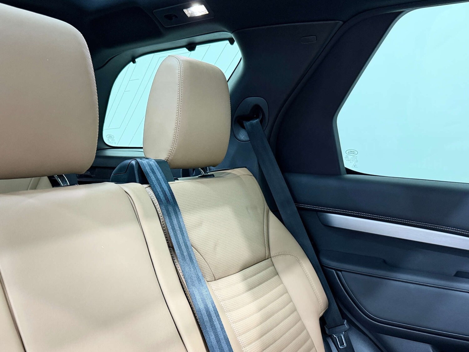 Used Land Rover Discovery 2023 for sale - 76724048: Photo 18