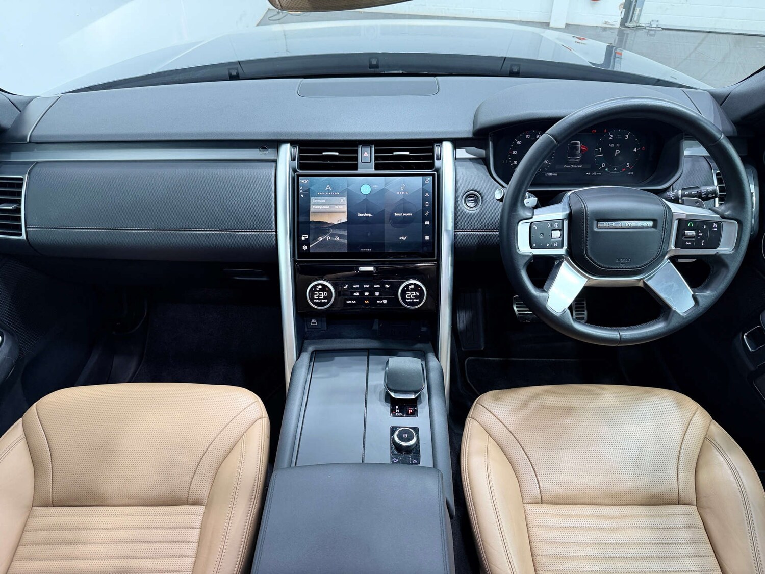 Used Land Rover Discovery 2023 for sale - 76724048: Photo 23