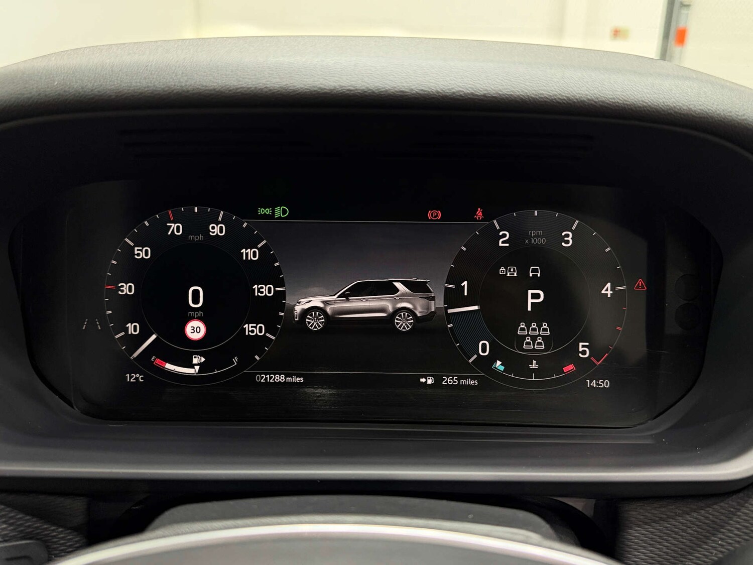 Used Land Rover Discovery 2023 for sale - 76724048: Photo 26