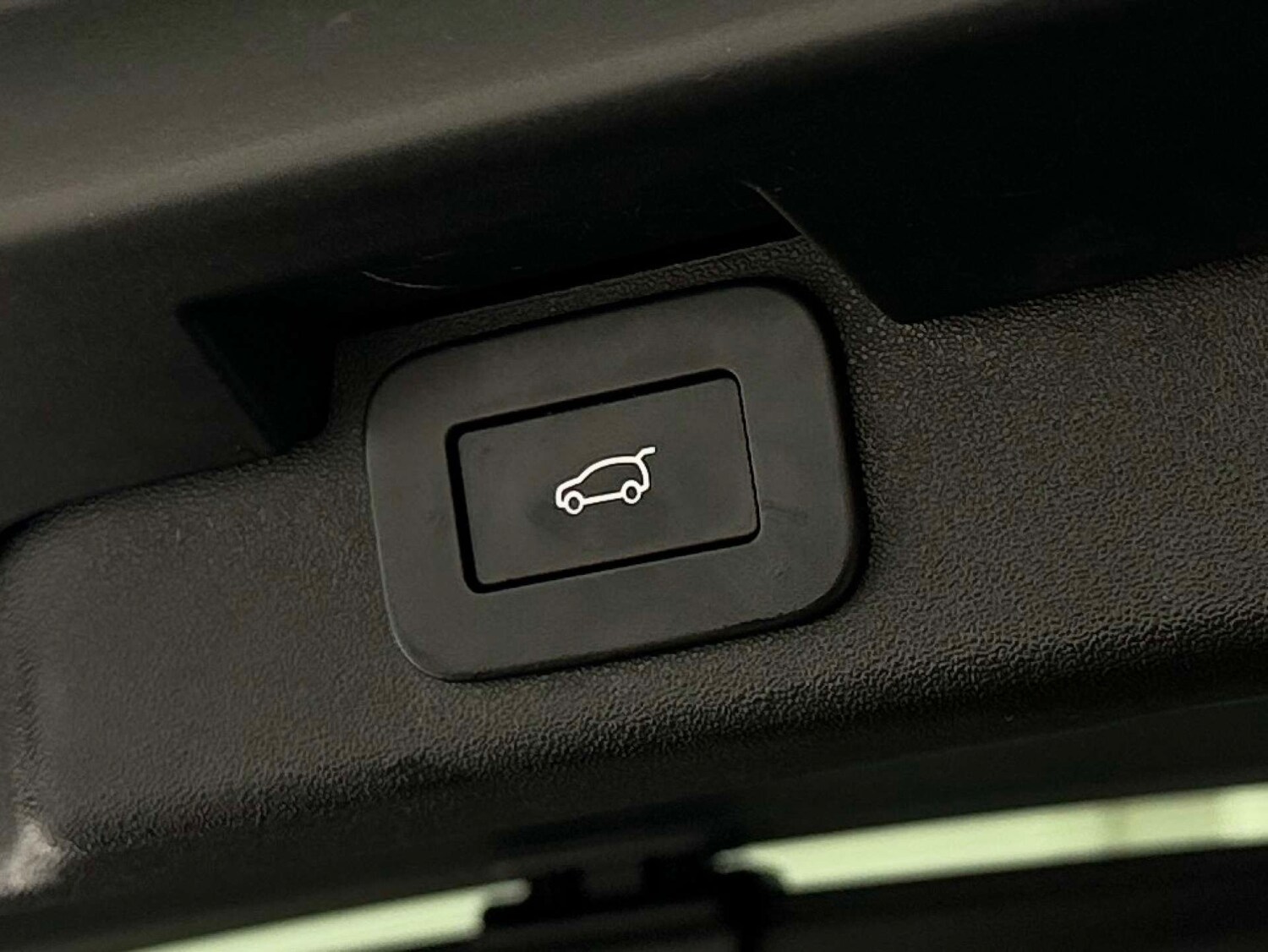 Used Land Rover Discovery 2023 for sale - 76724048: Photo 33