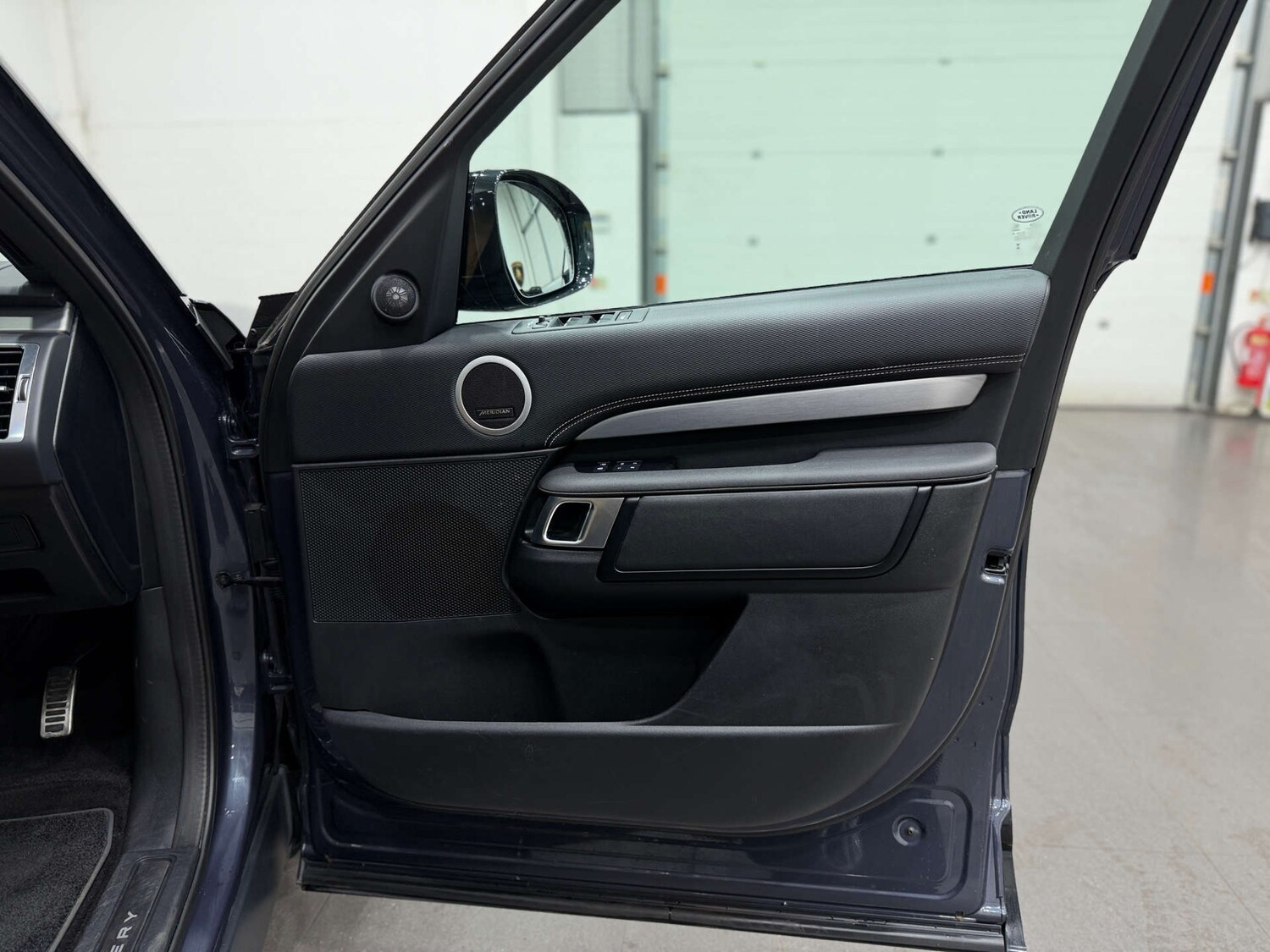 Used Land Rover Discovery 2023 for sale - 76724048: Photo 39