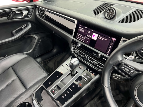 Used Porsche Macan 2021 for sale - 75427315: Photo 44