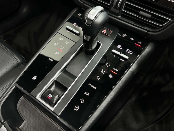 Used Porsche Macan 2021 for sale - 75427315: Photo 47