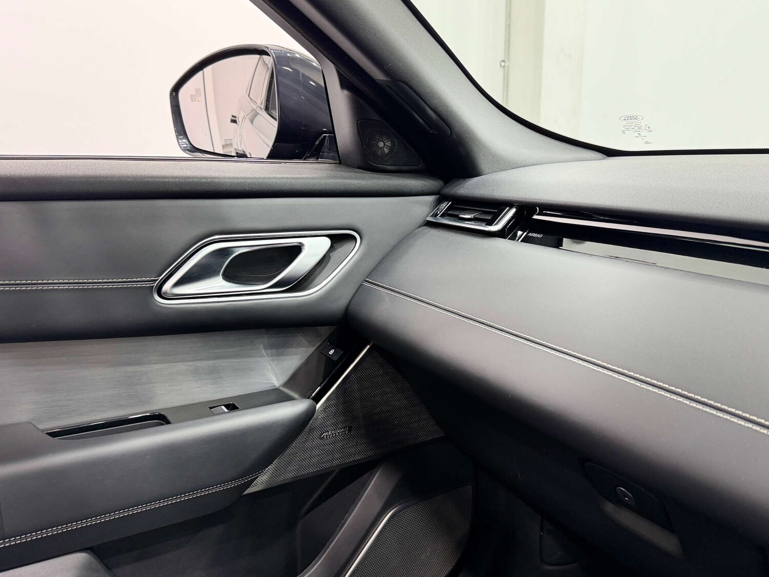 Used Land Rover Range Rover Velar 2022 for sale - 77469813: Photo 35