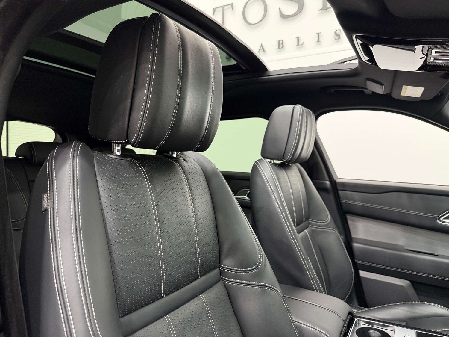 Used Land Rover Range Rover Velar 2022 for sale - 77469813: Photo 39