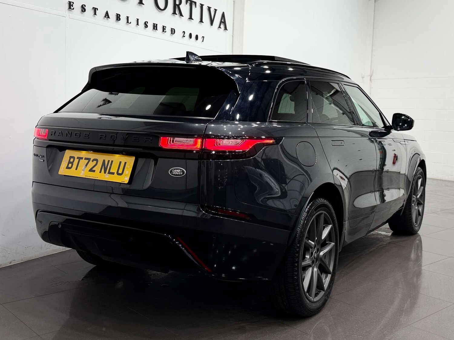 Used Land Rover Range Rover Velar 2022 for sale - 77469813: Photo 6