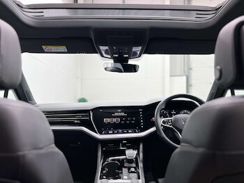 Used Volkswagen Touareg 2022 for sale - 75545576: Photo