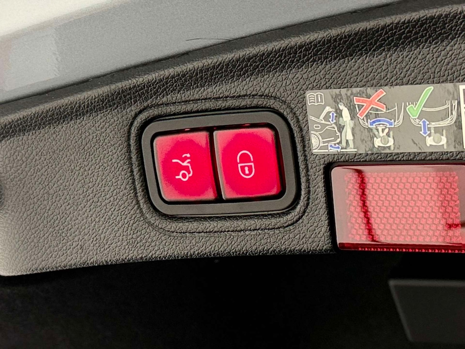 Used Mercedes-Benz C Class 2023 for sale - 77211854: Photo 28