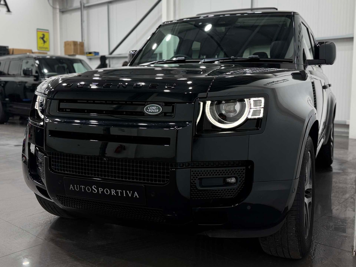 Used Land Rover Defender 2023 for sale - 77833949: Photo 11