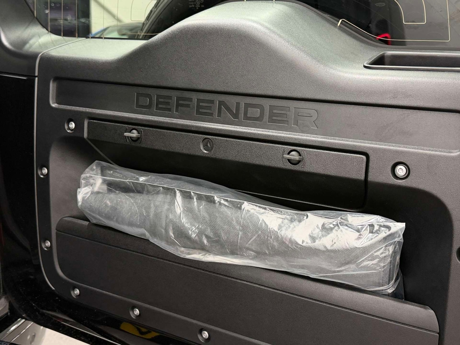 Used Land Rover Defender 2023 for sale - 77833949: Photo 29