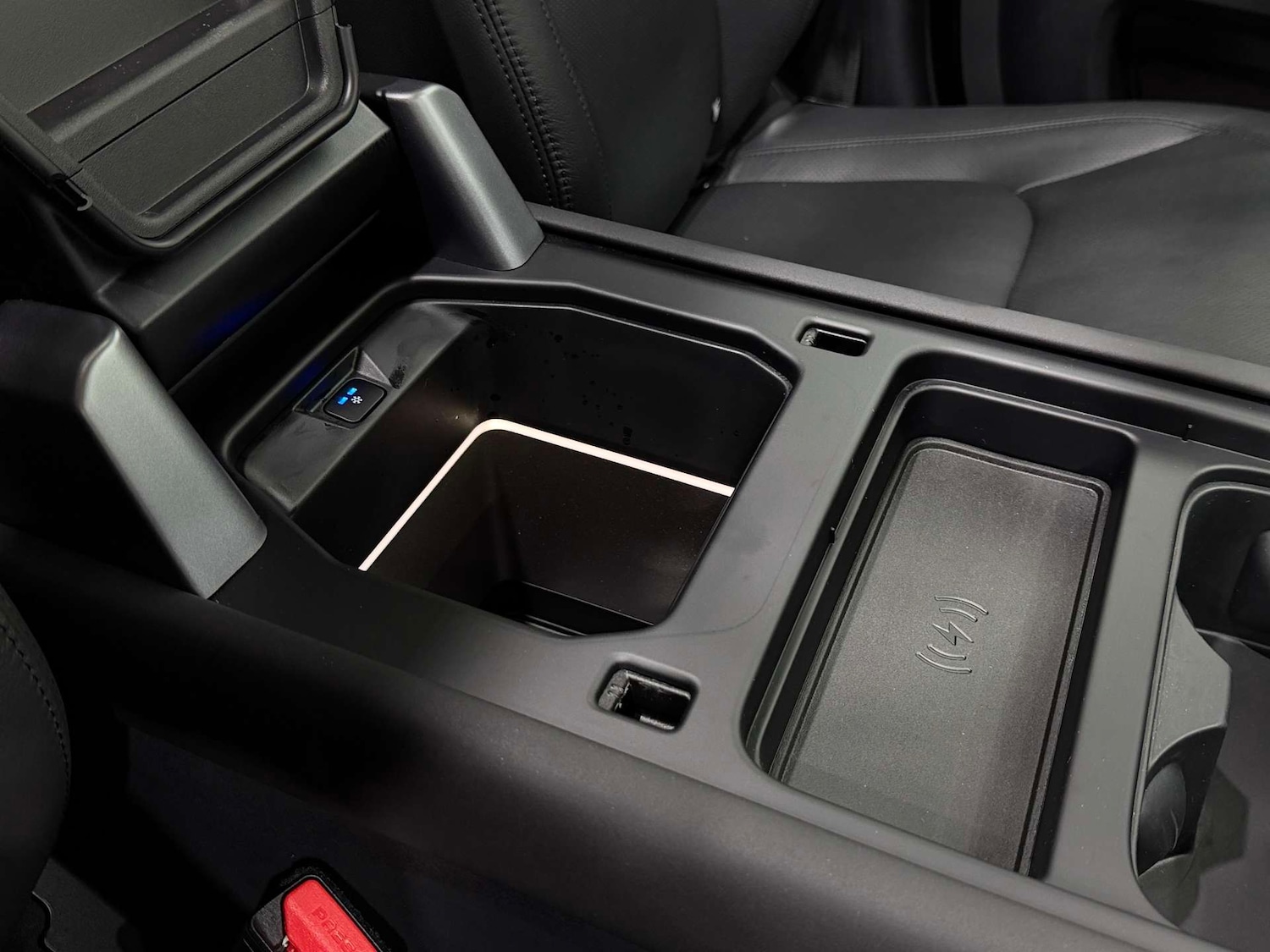 Used Land Rover Defender 2023 for sale - 77833949: Photo 36