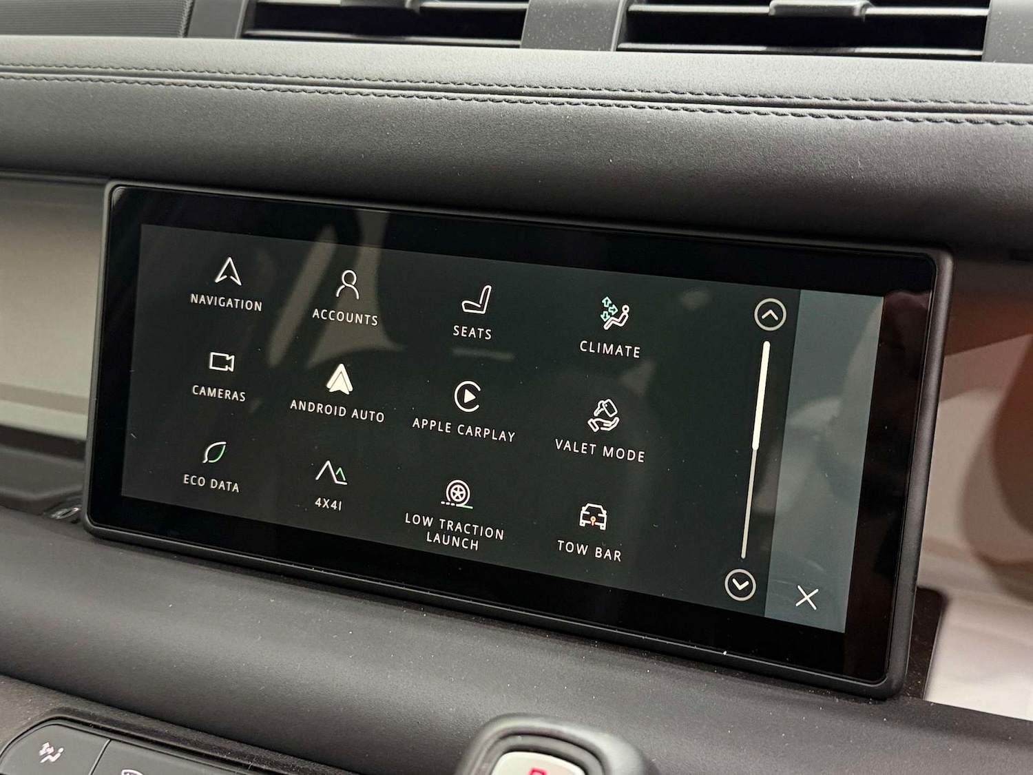 Used Land Rover Defender 2023 for sale - 77833949: Photo 44