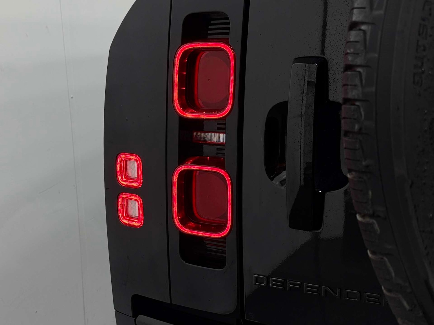 Used Land Rover Defender 2023 for sale - 77833949: Photo 50