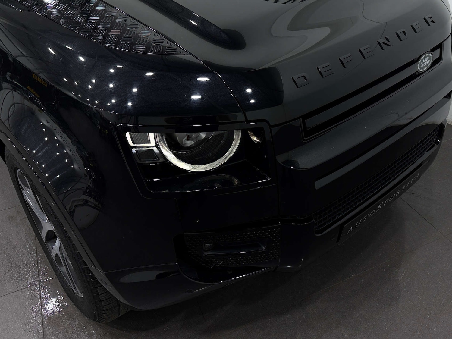 Used Land Rover Defender 2023 for sale - 77833949: Photo 55