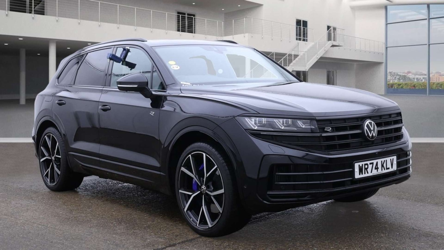 Used Volkswagen Touareg 2024 for sale - 76625876: Photo 1