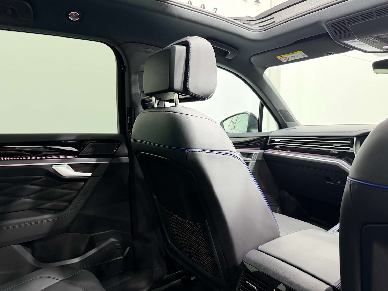 Used Volkswagen Touareg 2024 for sale - 76625876: Photo 19