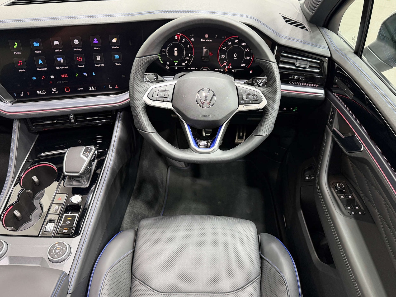 Used Volkswagen Touareg 2024 for sale - 76625876: Photo 23