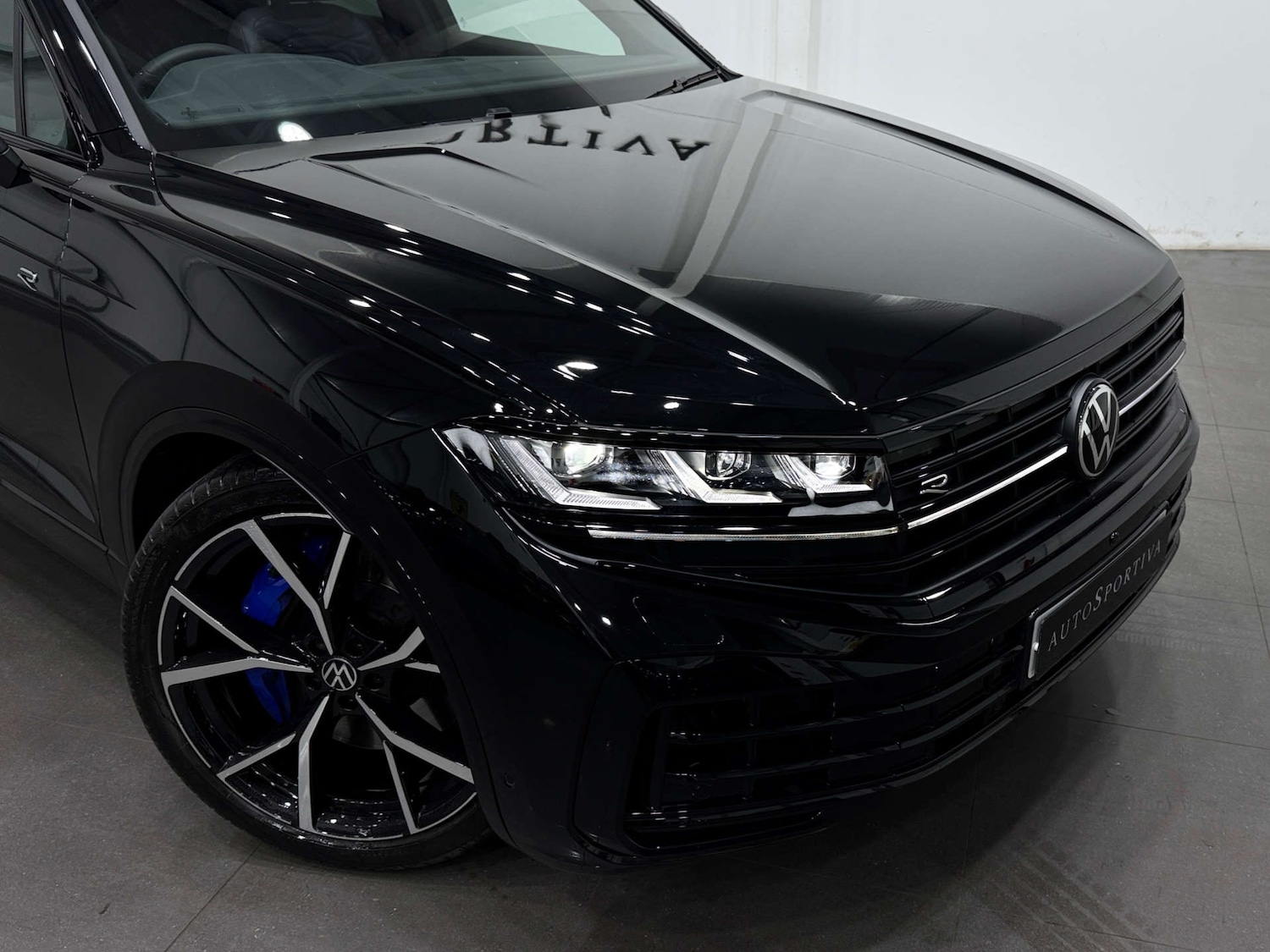 Used Volkswagen Touareg 2024 for sale - 76625876: Photo 33