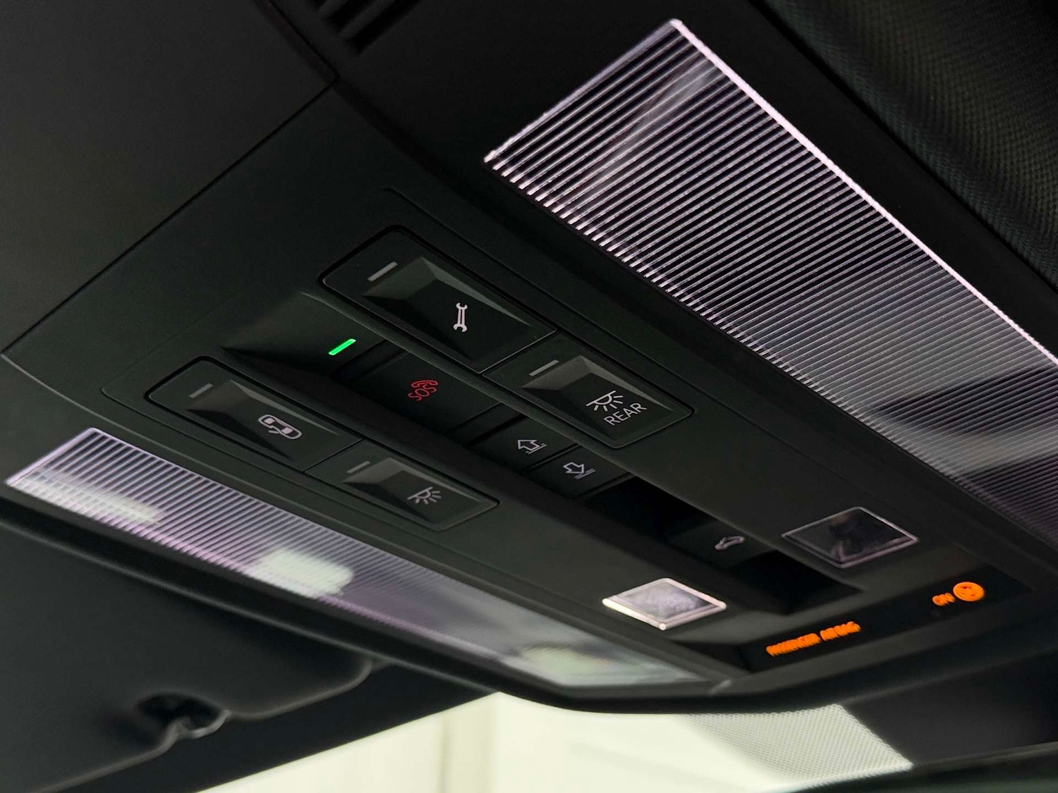 Used Volkswagen Touareg 2024 for sale - 76625876: Photo 45