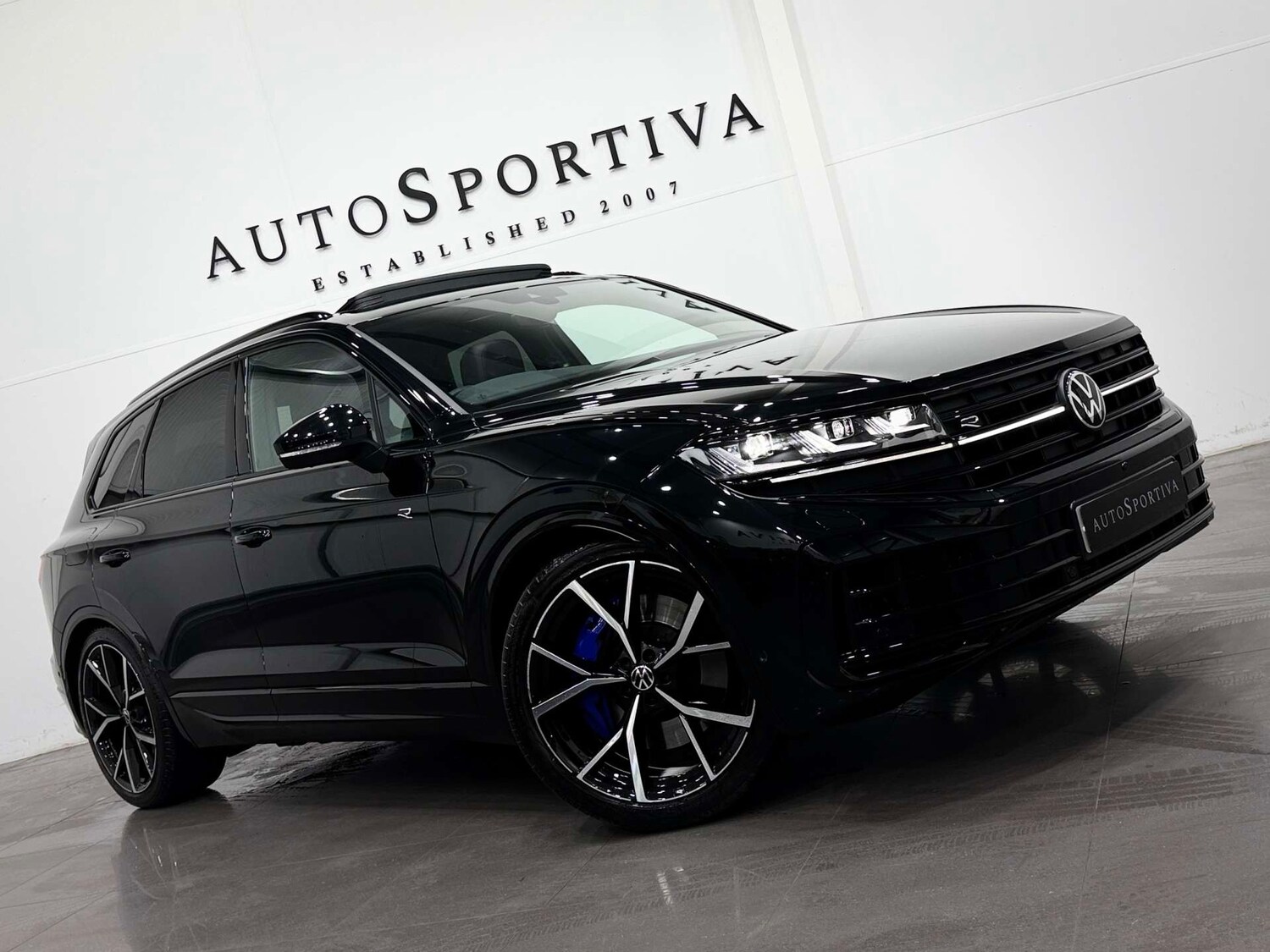 Used Volkswagen Touareg 2024 for sale - 76625876: Photo 56